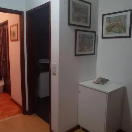 Alojamentos Turismo E Negocios *